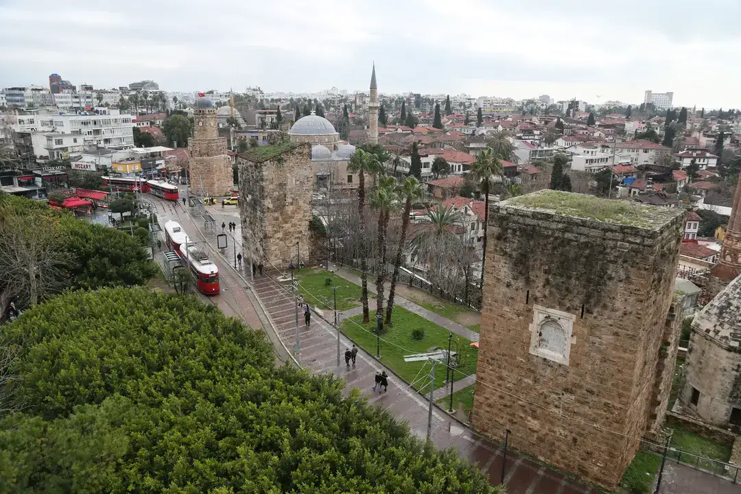 Kaleiçi’ndeki 800 Yıllık 45 Fetih Kitabesi Tercüme Edildi 1